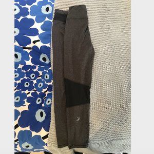 gray 7/8 length leggings, size S
